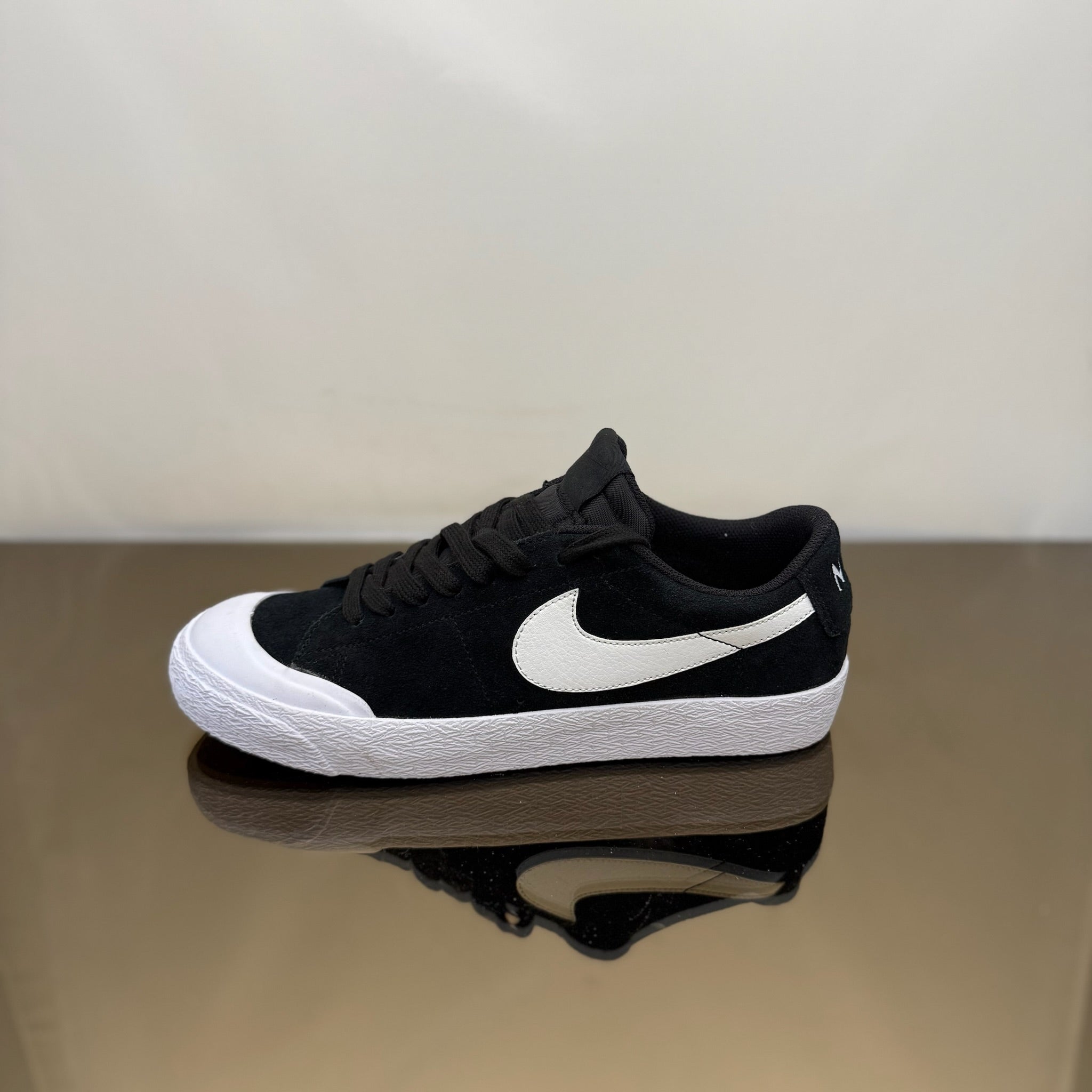 Nike SB Zoom Blazer Low XT Schwarz Weiß