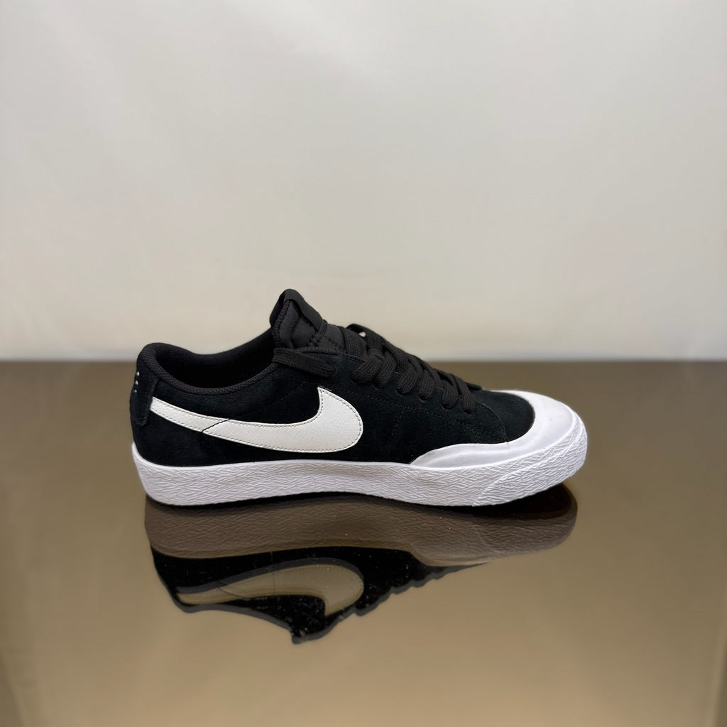 Nike SB Zoom Blazer Low XT Schwarz Weiß
