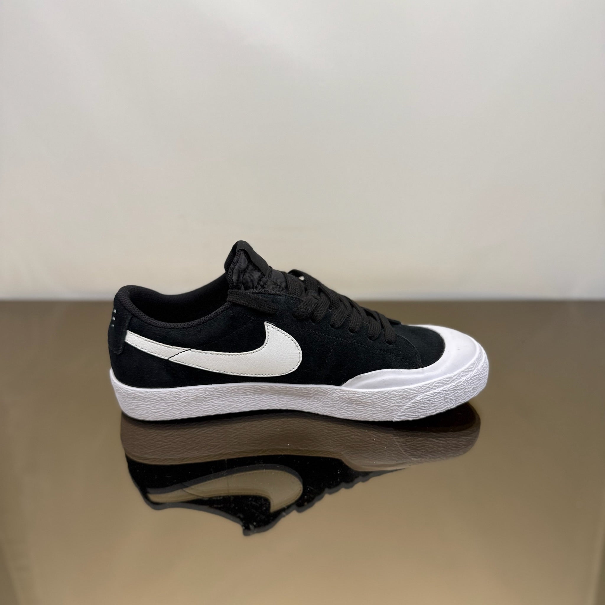 Nike SB Zoom Blazer Low XT Schwarz Weiß