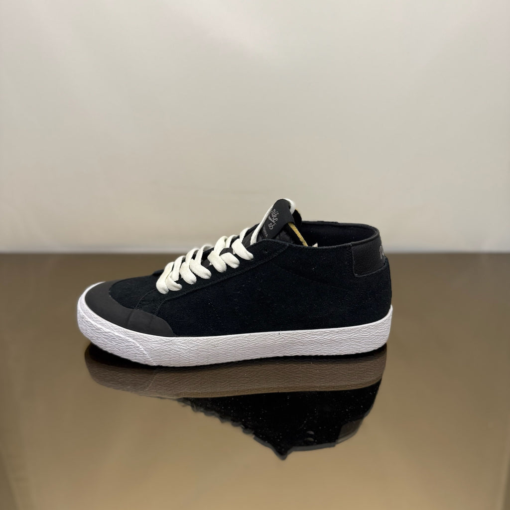 Nike SB Zoom Blazer Chukka XT Schwarz