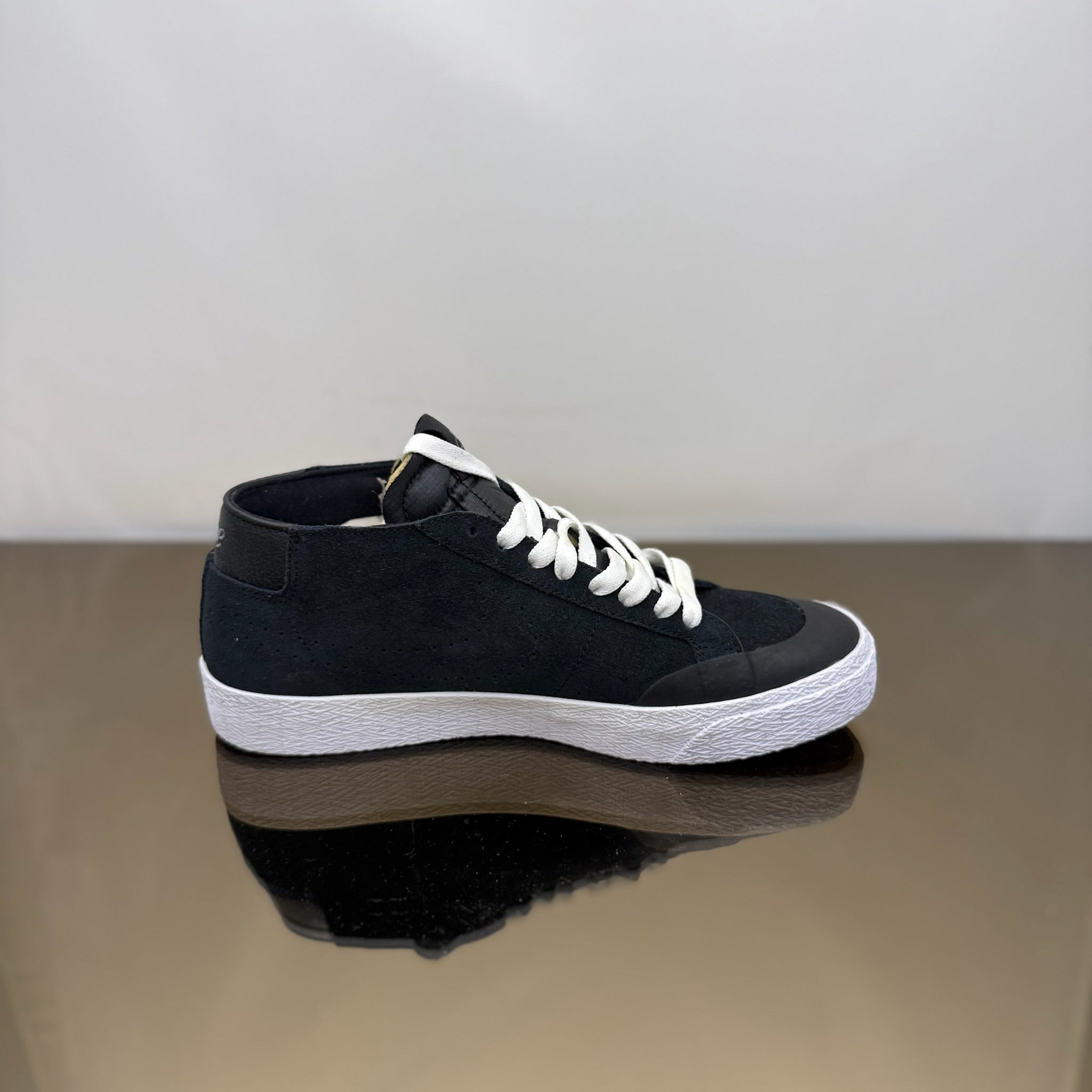 Nike SB Zoom Blazer Chukka XT Schwarz