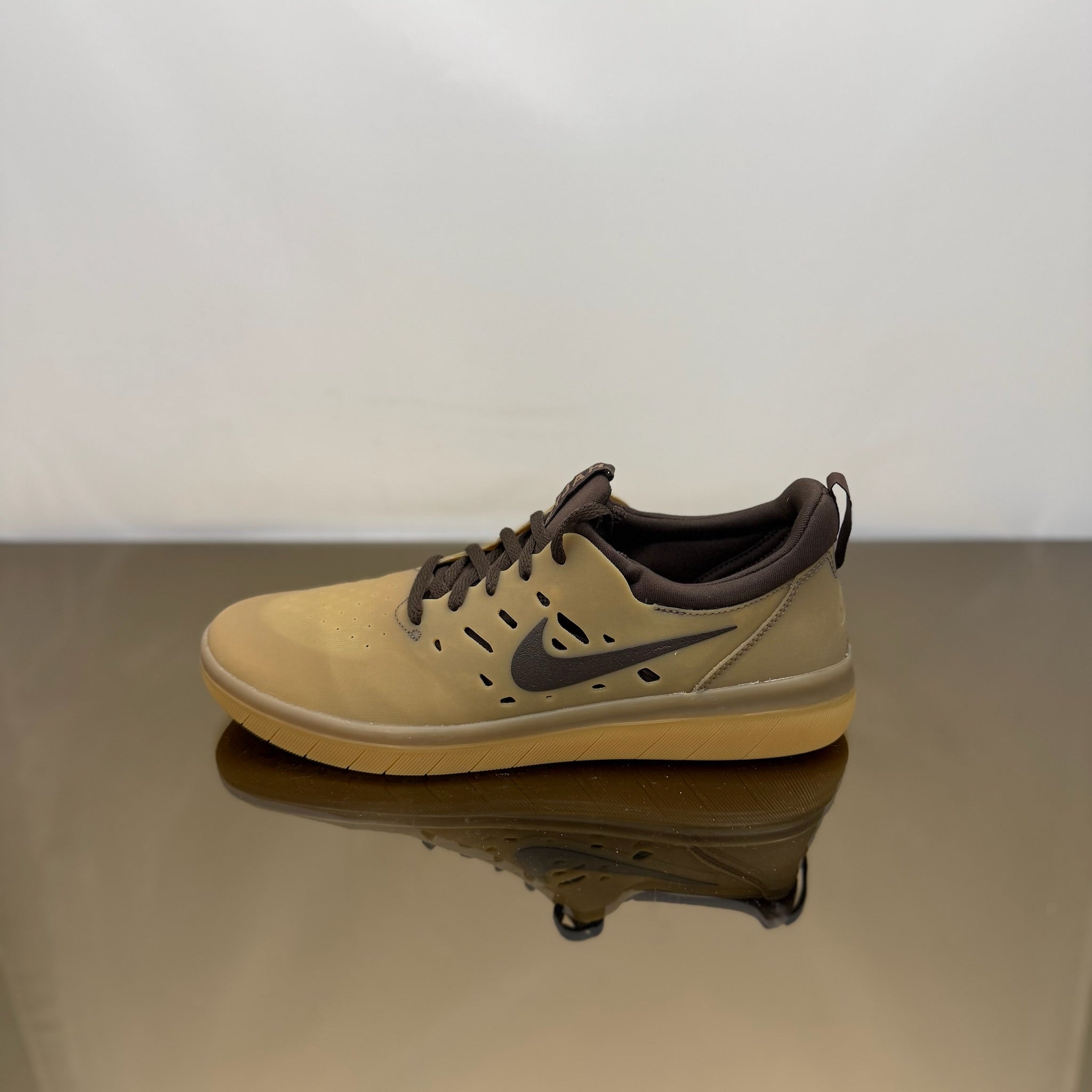 Nike SB Nyjah Kaugummi Braun