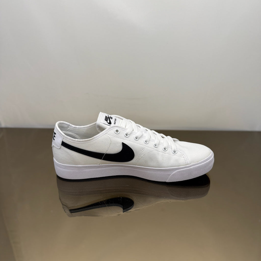 Nike SB Blazer Court Weiß Schwarz