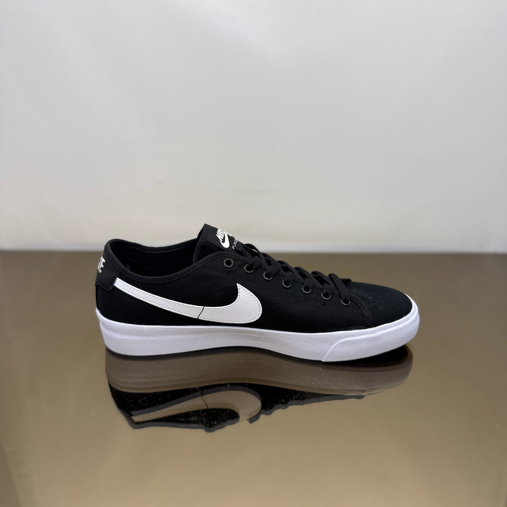 Nike Blazer Court SB