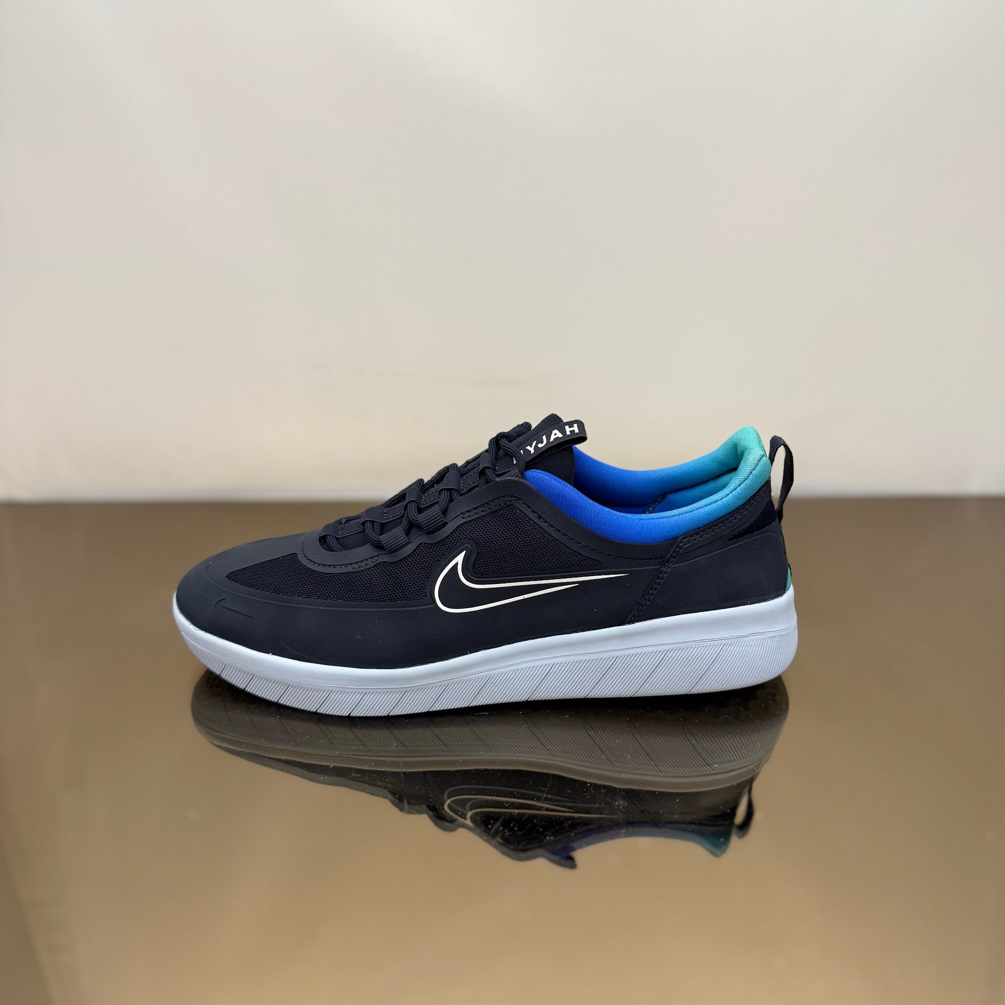 Nike SB Nyjah Free 2 Dark Obsidian Hyper Jade