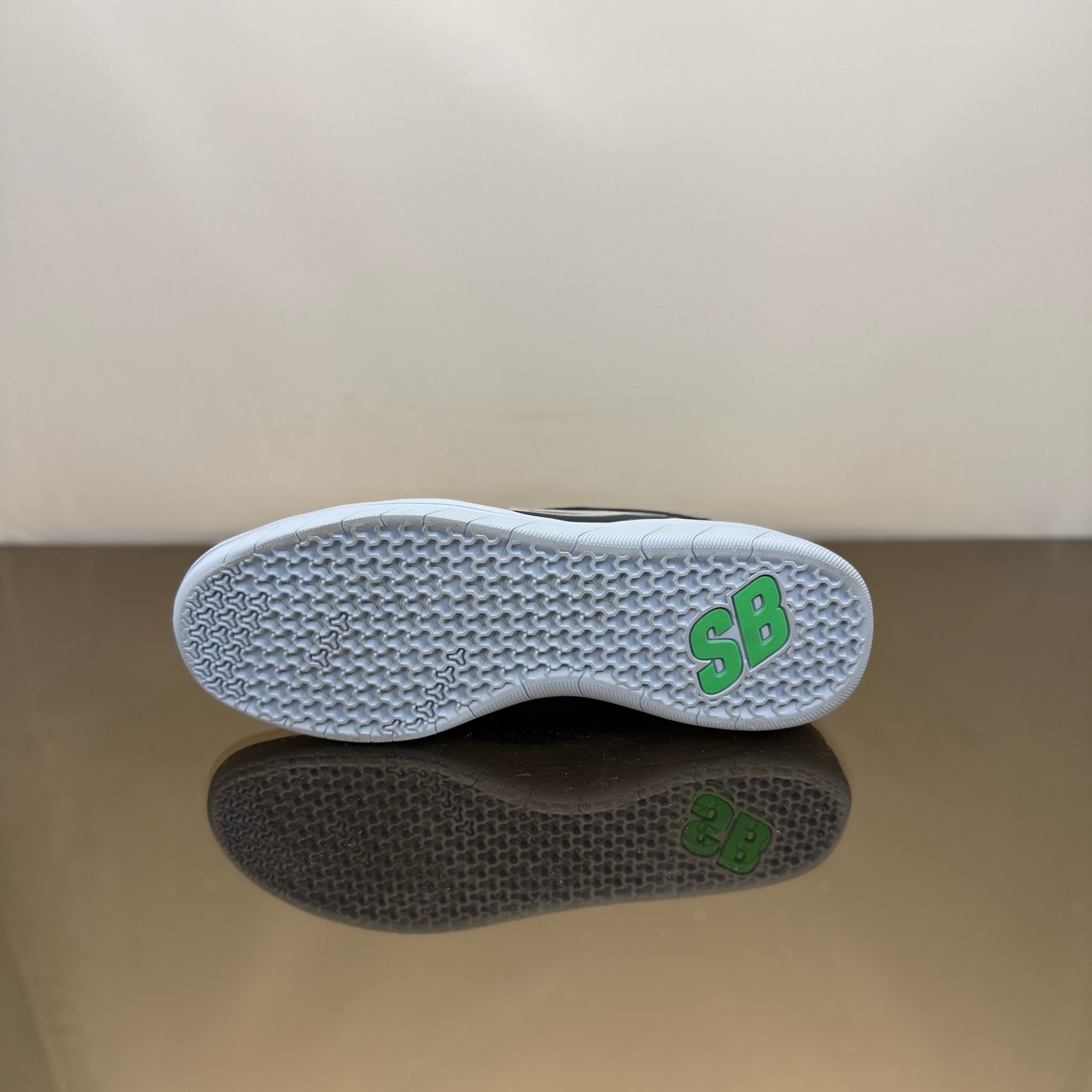 Nike SB Nyjah Free 2 Dark Obsidian Hyper Jade