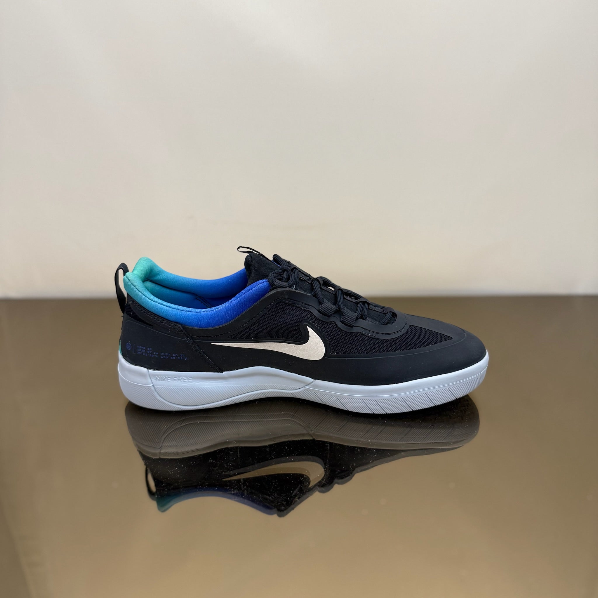 Nike SB Nyjah Free 2 Dark Obsidian Hyper Jade