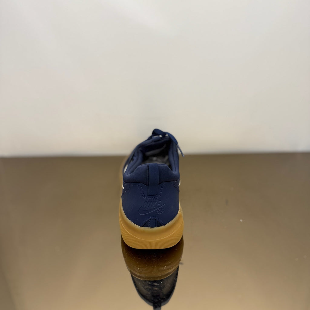 Nike SB Nyjah Free Marineblau Kaugummi