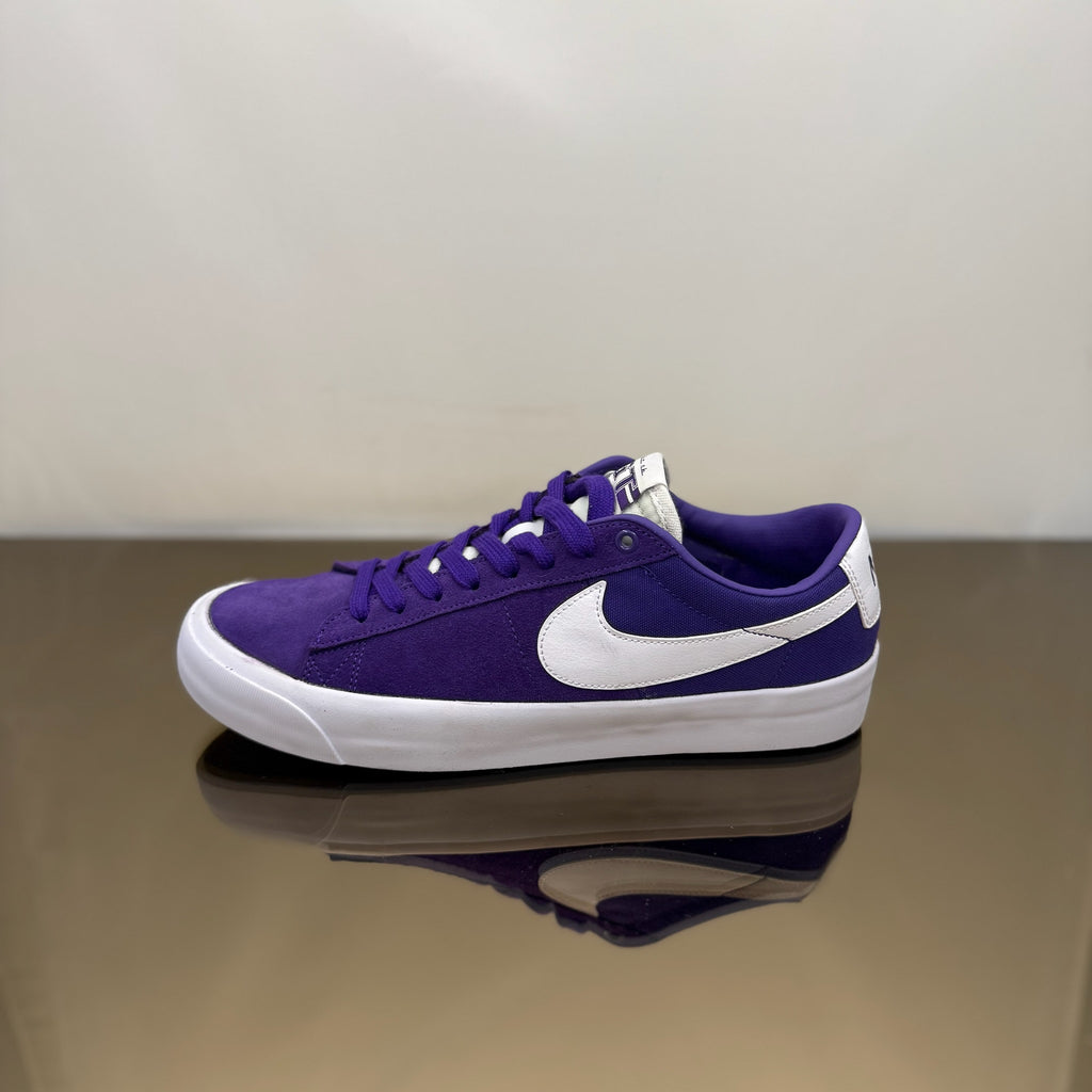 Nike SB Blazer Low GT Varsity Violett