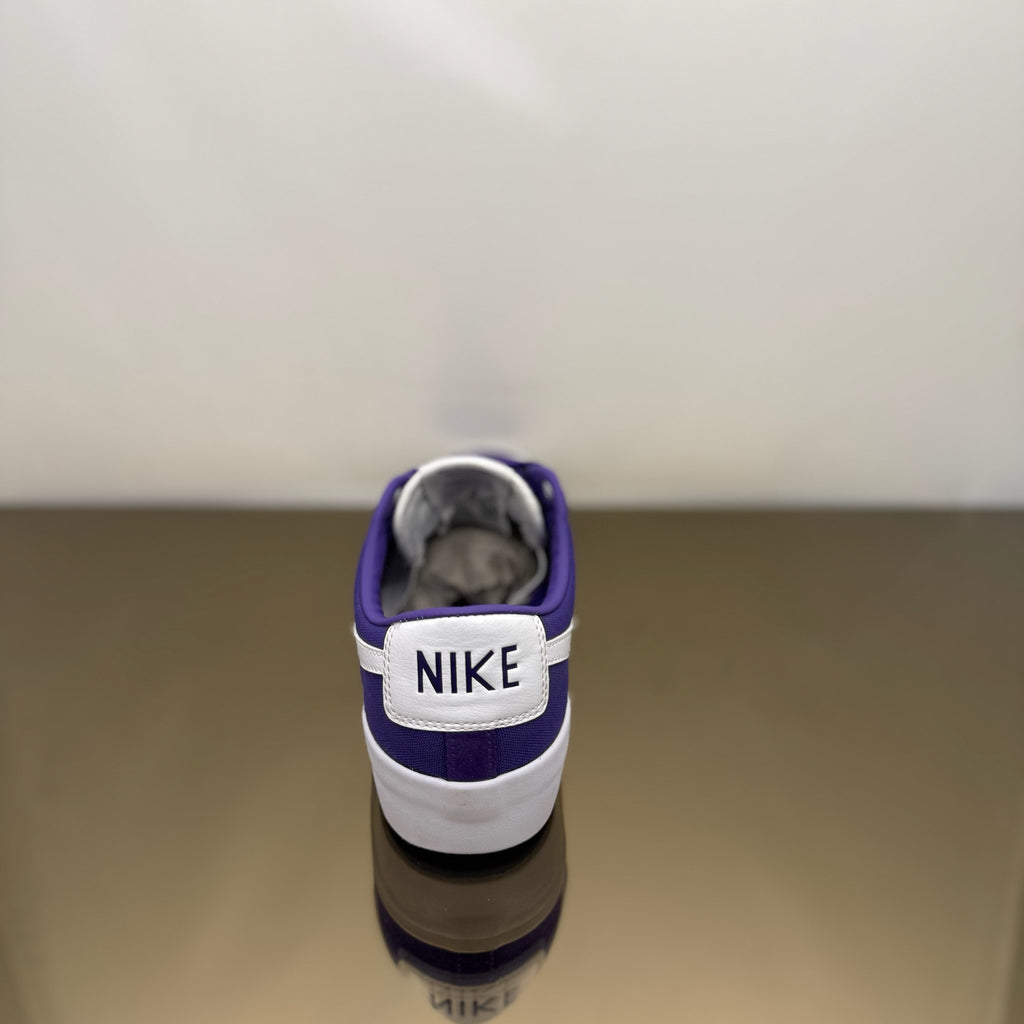 Nike SB Blazer Low GT Varsity Violett