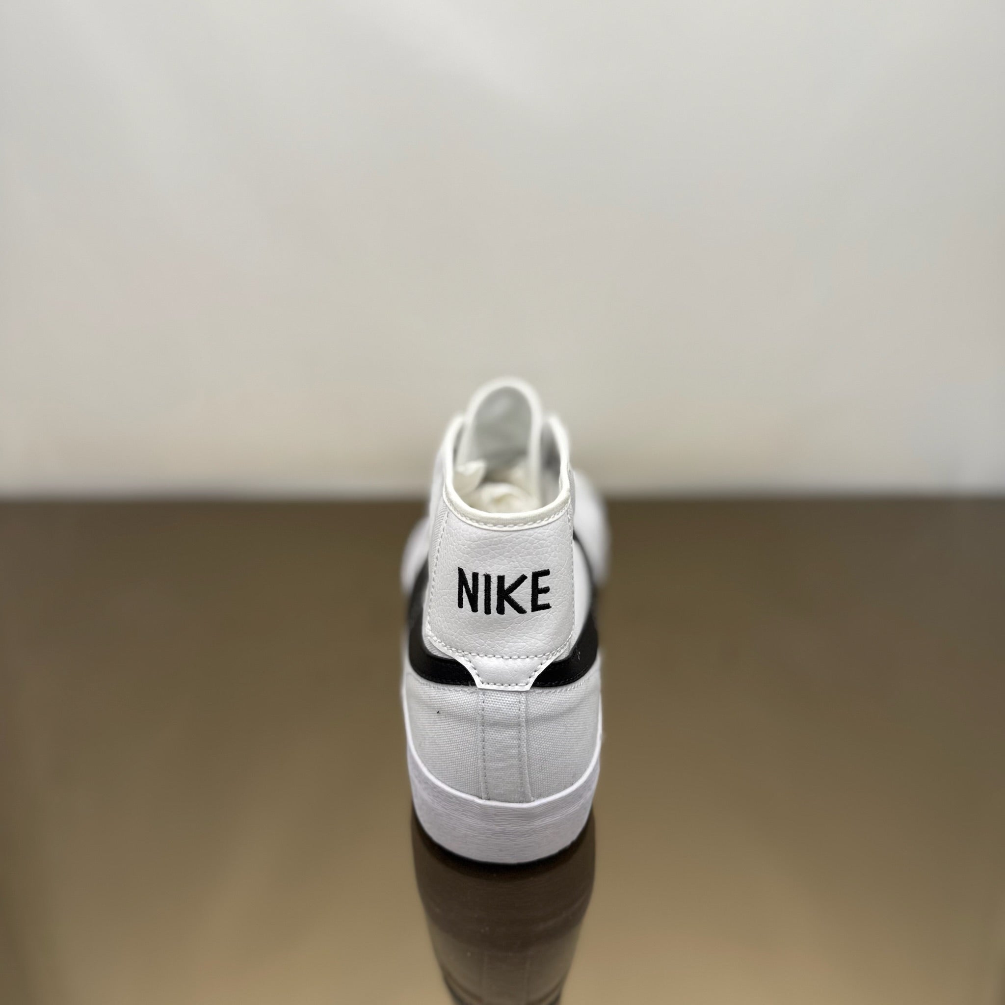 Nike SB Blazer Court Mid