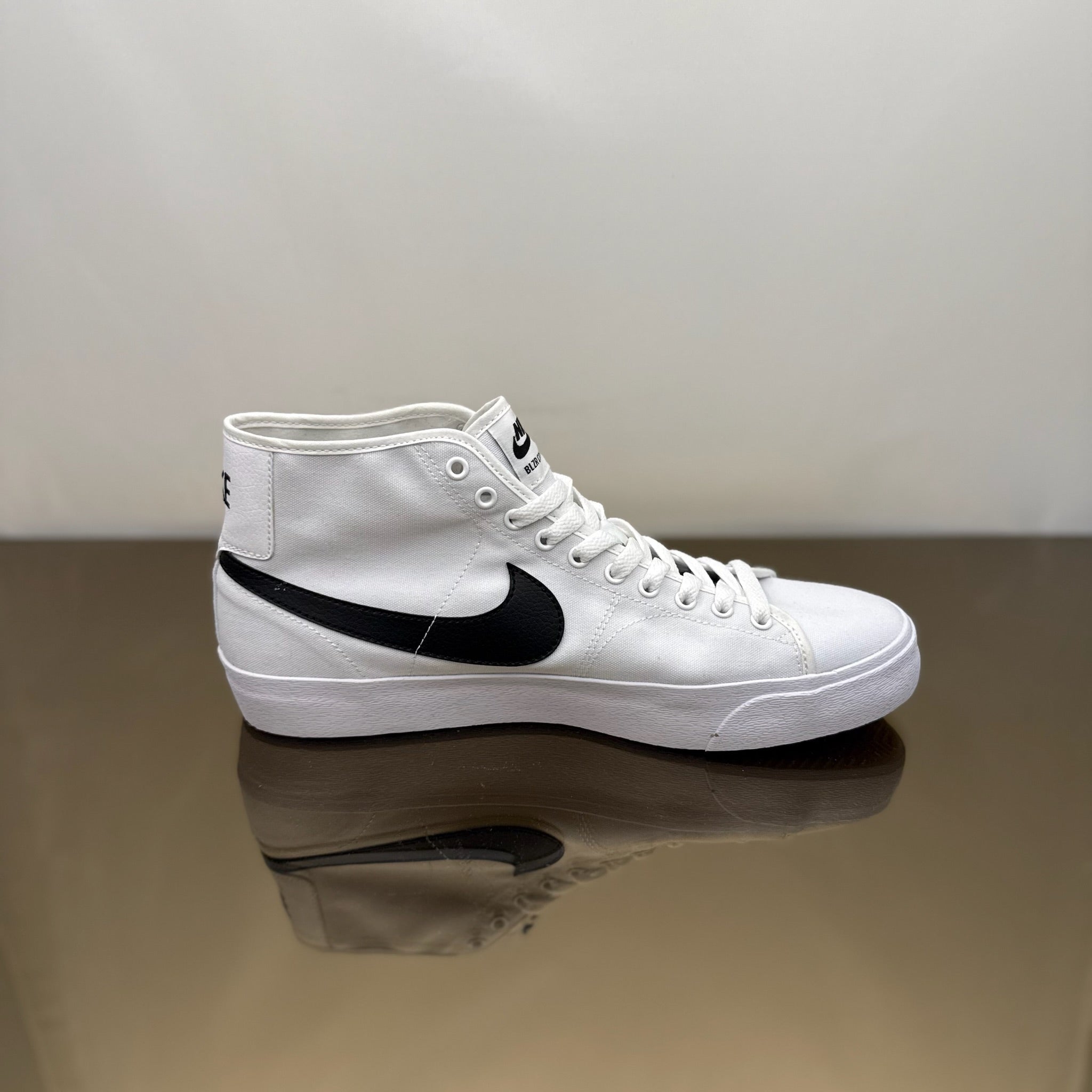 Nike SB Blazer Court Mid