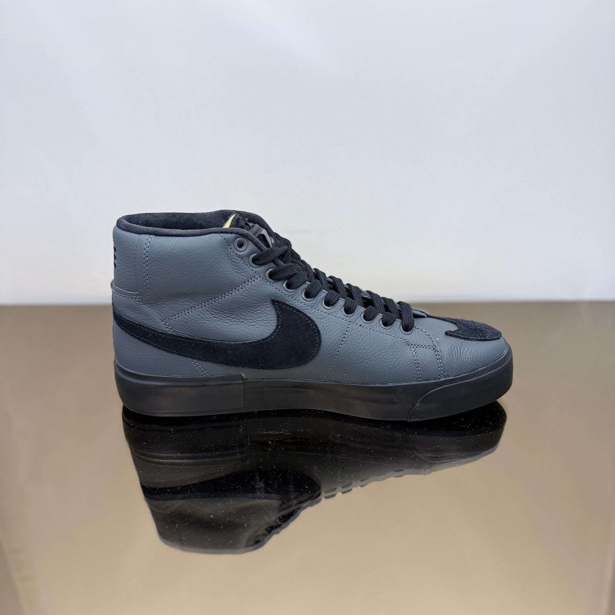 Nike SB Zoom Blazer Mid Edge