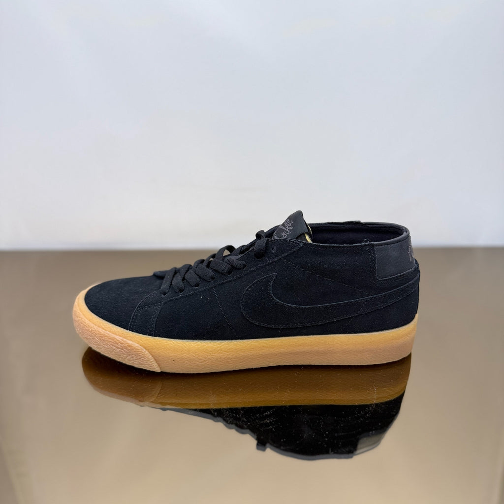 Nike SB Zoom Blazer Chukka