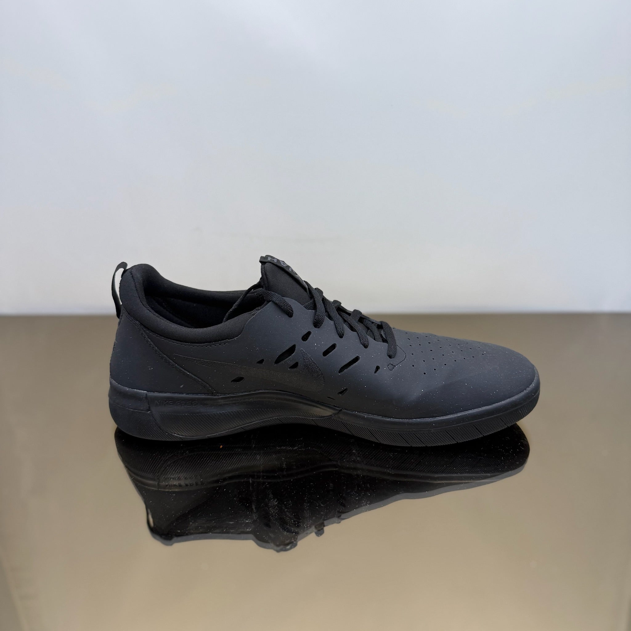 ke SB Nyjah Free Triple Schwarz